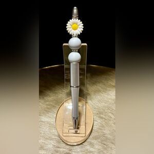 Daisy Beaded Pen